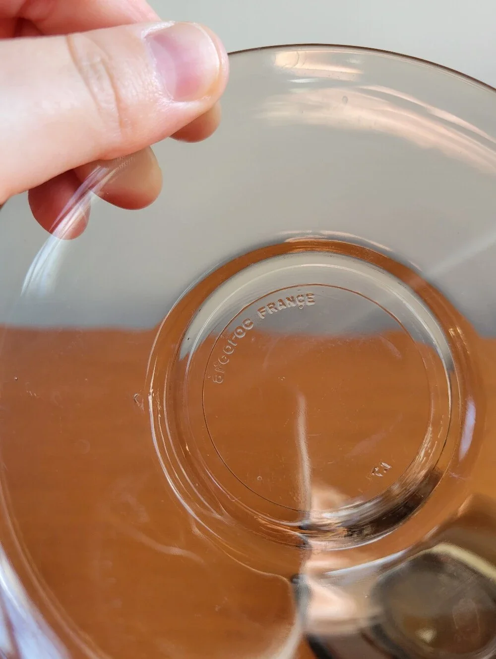 Arcoroc Smoky Brown Glass Coffee Tea Cups Saucers 7 Pc Set 3 Cups 4 Plates